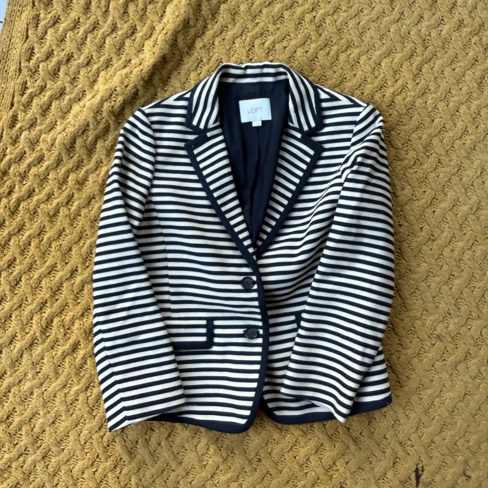 Ann Taylor Loft Navy Blue White Striped Nautical Blazer Jacket Size 6 workwear
